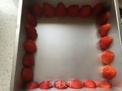 Make Strawberry mango mousse step 14