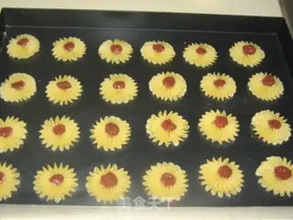 Make Almond pink cookies step 8