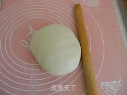 Make Onion pretzels step 0