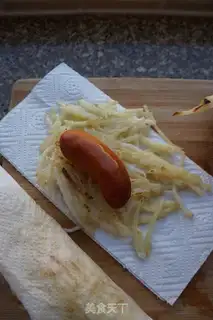 Make Cream sausage potato rolls step 8