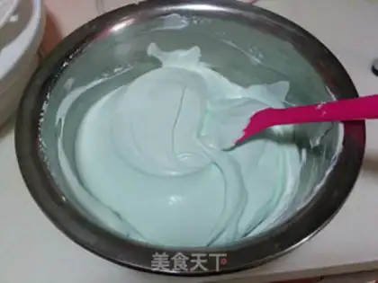 Make Cake of clubs step 18