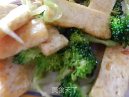 Make Tofu fried broccoli step 4