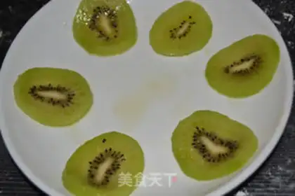 Make Simple fruit platter step 1