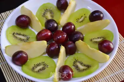 Make Simple fruit platter step 4