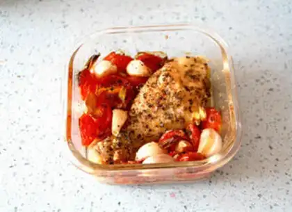 Make Tomato roasted chicken leg pasta step 6