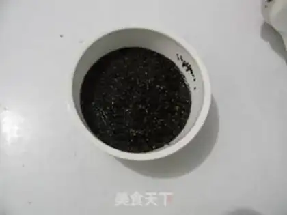 Make Black sesame soy sauce step 1