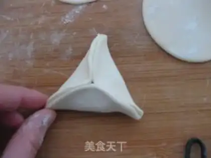 Make Red sugar sesame triangle step 8