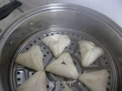Make Red sugar sesame triangle step 11