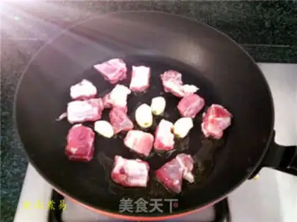 Make Plum chops, potatoes step 2