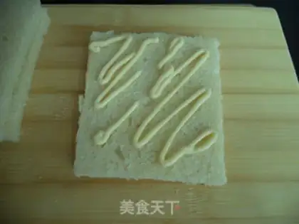 Make Ham tomato egg sandwich step 8