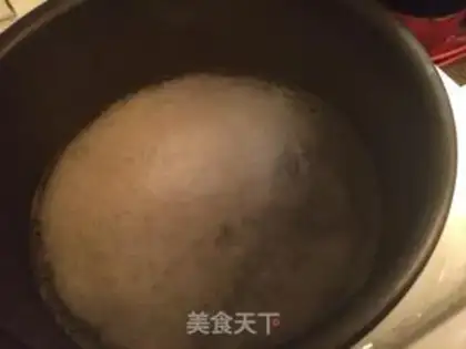 Make Crab tape porridge step 1