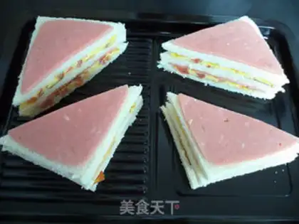 Make Ham tomato egg sandwich step 14