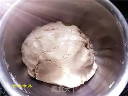 Make Honeytree red sugar cake step 6