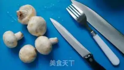 Make Roasted mushroom white sauce step 2