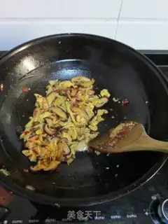 Make Frozen pepper and eggs step 3