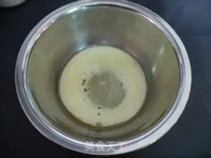 Make Three cream cakes step 0