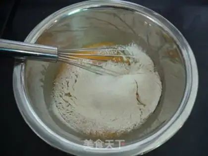 Make Three cream cakes step 2