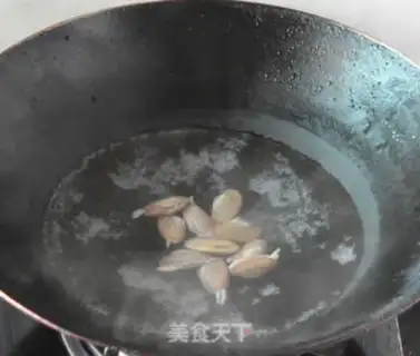 Make Vacuum eggs step 1