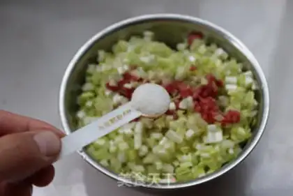 Make Beef oatmeal bun step 4