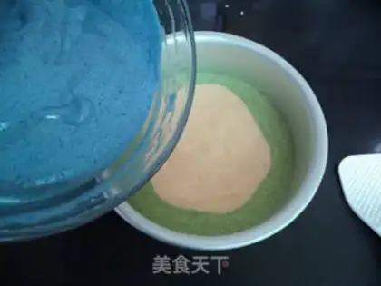 Make Three cream cakes step 9