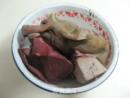 Make Sandpots and goats step 0