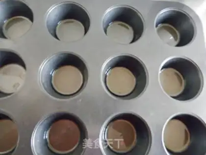 Make Homemade walnut cake step 5