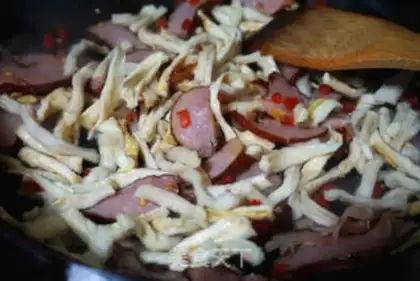 Make Rhodish and gravy step 6