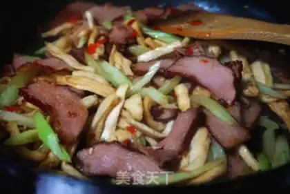 Make Rhodish and gravy step 8