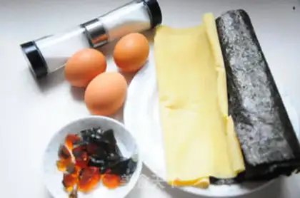 Make Five eggs step 0