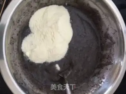Make Black and white powdered milk step 6