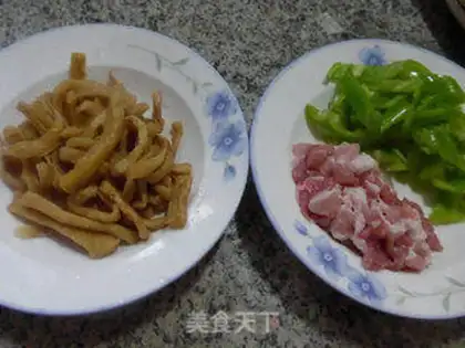 Make Spicy peppers and radish step 0
