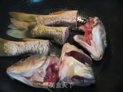 Make Fish-head tofu soup step 3