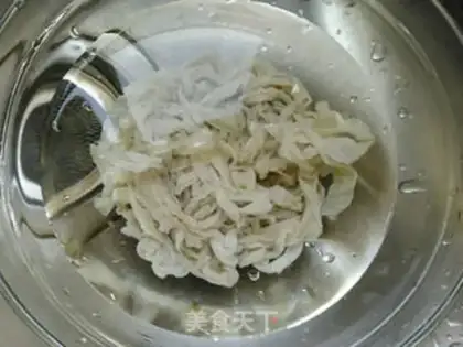 Make Garlic pretzels step 1