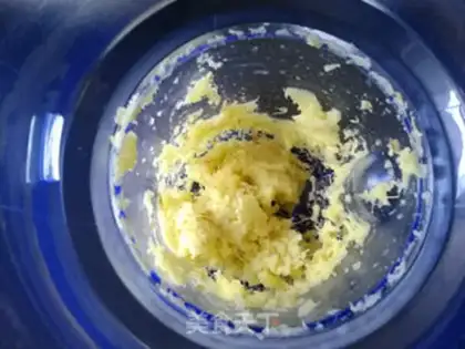 Make Garlic pretzels step 2