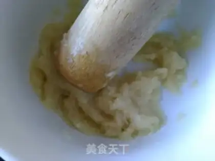 Make Garlic pretzels step 4