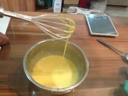 Make Car birthday cake step 2
