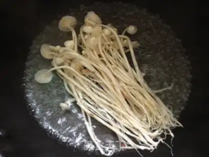 Make Gold pin mushrooms and crab sticks step 2