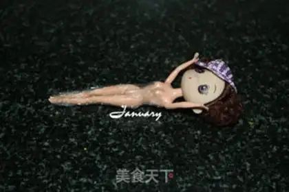 Make Fancy doll cake step 11
