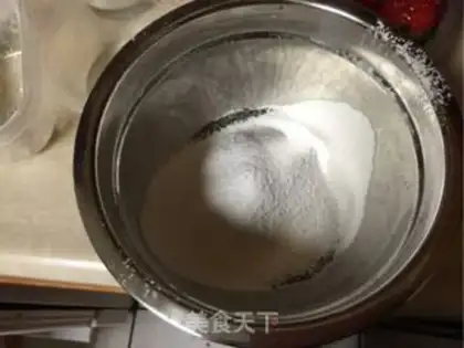 Make Strawberry Band step 1