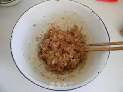 Make Radish pork steam step 2