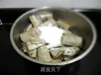 Make Five fragrances of fish step 3