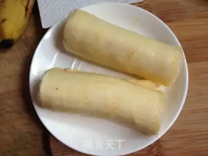 Make Sweet toast banana rolls step 7