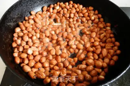 Make Fry peanuts step 4