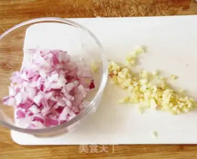 Make Triple cheese tuna pizza step 5