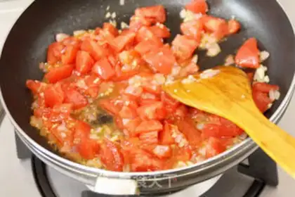 Make Triple cheese tuna pizza step 7