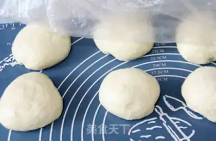 Make Triple cheese tuna pizza step 12