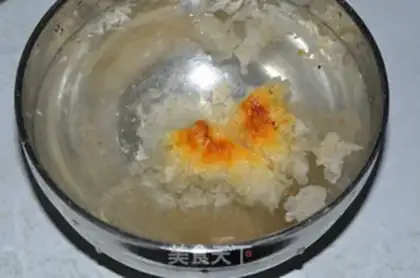 Make Peach glue, silver ear, snowline step 1
