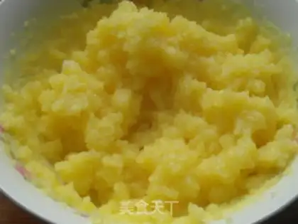 Make A yellow milk pie step 7
