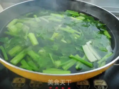 Make Celery with the head of the sea step 2