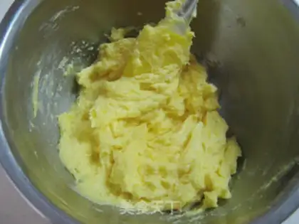 Make Cream of butter step 4